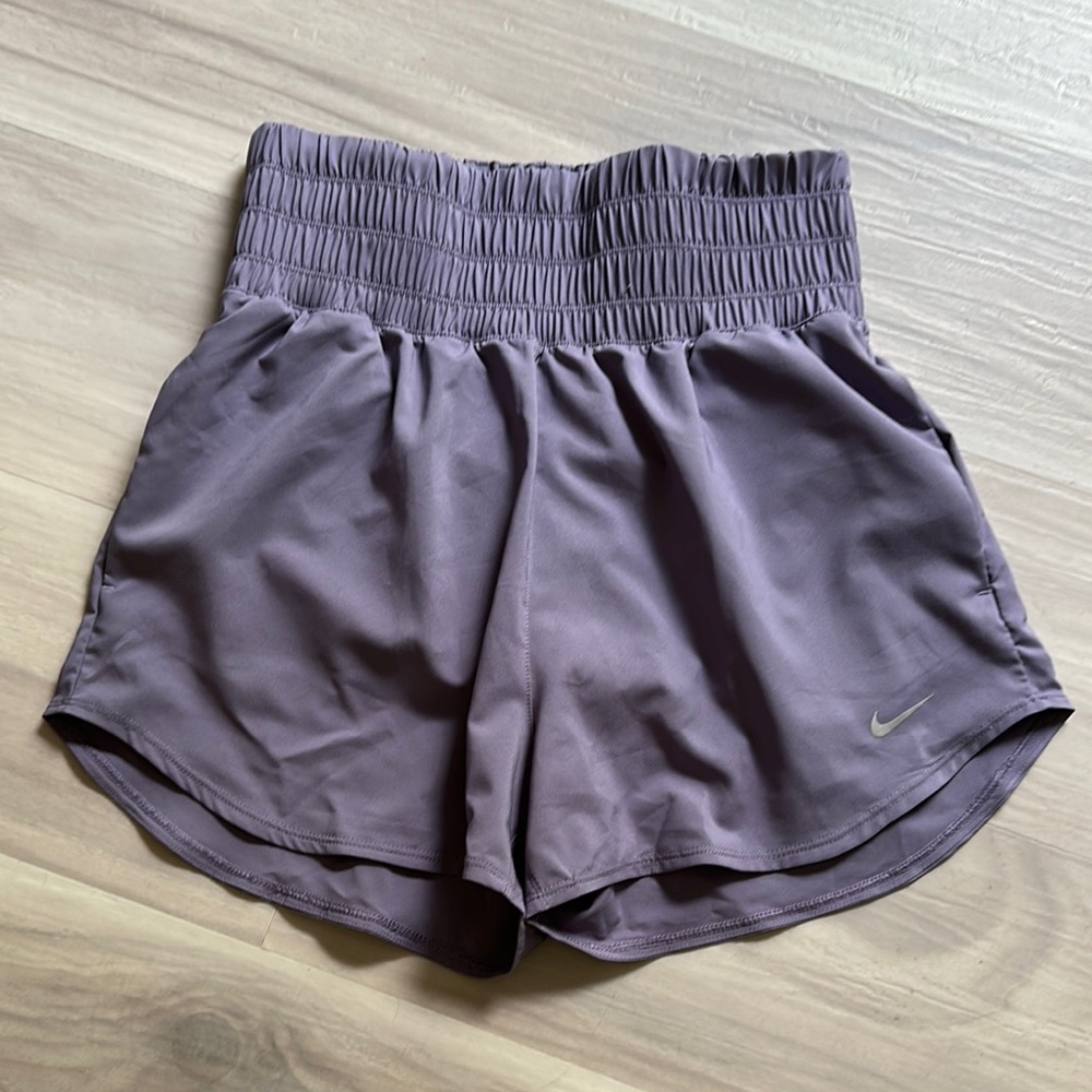 NWT Nike Purple Athletic Shorts with Dolphin Cut includes panty loose fit WST13"